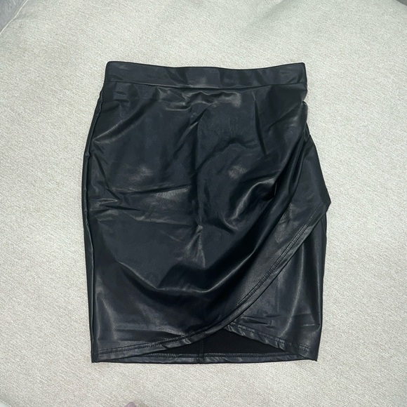 Black skirt size size small - Picture 1 of 5